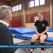 Plus qu'un loisir, le trampoline est avant tout une discipline sportive très exigeante : équilibre, souplesse et musculature élancée sont des prérequis pour pratiquer ce sport à haut niveau.