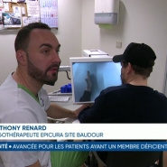 L'hôpital EpiCURA, à Baudour, dispose d'un appareil qui génère des illusions visuelles permettant d'activer un membre inactif, un bras ou une jambe par exemple, d'un patient. Le journaliste RTLINFO Vincent Legraive a testé l'appareil et le résultat est bluffant.