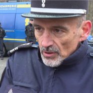 Comment le petit Emile a pu disparaître le 8 juillet dans le hameau du Haut-Vernet ? Sa famille, des voisins et des témoins sont réunis dans les Alpes jeudi pour une mise en situation, près de neuf mois après le début de l'enquête.