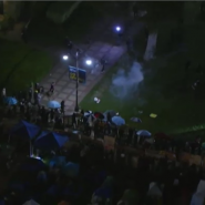 Des affrontements éclatent entre manifestants pro-palestiniens et contre-manifestants sur le campus de l'université de Los Angeles