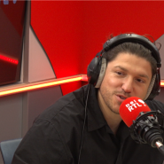 Le 20 avril dernier, lors de la soirée de clôture du Télévie Arsène Burny avait lancé un défi inédit à Quentin Mosimann. Il a dû créer la musique idéale selon le papa du Télévie, mêlant Beethoven, le Grand Jojo et ses propres influences, dans un délai serré.