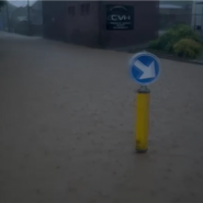 Les orages diluviens ont touché plusieurs communes du Babant wallon et du nord de la province de Namur. La commune de Walhain, dans le Brabant wallon, est tout particulièrement impactée. Les pompiers sont à pied d'œuvre pour de nombreuses coulées de boue qui inondent les rues et les maisons.