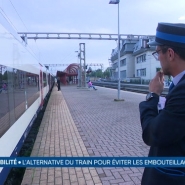 Le chantier du carrefour Léonard est passé dans une nouvelle phase avec seulement une bande de circulation ouverte dans chaque sens. Pour aider certains navetteurs et leur offrir une alternative, la SNCB a annoncé avoir renforcé son offre sur certaines lignes.