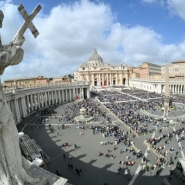 Miracles et visions: le Vatican met en garde contre les dérives de l'imagination