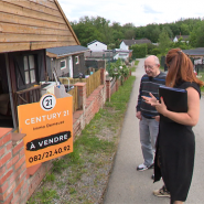 Grand Format: à Hastière, les maisons ne coûtent pas chères, mais comment l'expliquer?