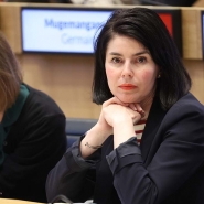 Valérie Glatigny en séance plénière