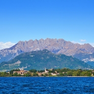 "Il semble s'être évaporé": un touriste belge de 81 ans disparaît près du Lac de Côme en Italie 