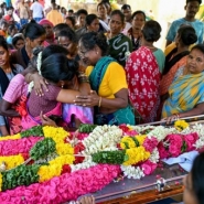 Alcool frelaté en Inde: 56 morts, 117 hospitalisés selon un nouveau bilan