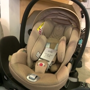 Une association d'automobilistes a analysé 24 modèles de sièges pour enfant vendus en Belgique. Seuls deux ont été recalés. A quoi faut-il être attentif lors de l'achat ?