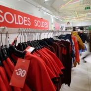 La météo, arbitre des soldes d'été qui débutent lundi