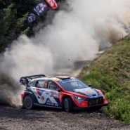 Thierry Neuville, 4e, conserve la tête au championnat du monde, victoire de Rovanperä