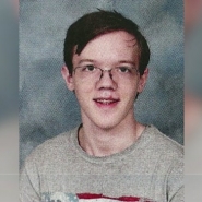 Thomas Matthew Crooks, 20 ans, a survolé les lieux avec un drone deux heures avant le début de l'événement. Le jeune homme avait également effectué des recherches sur l'assassinat du président américain John F. Kennedy en 1963.