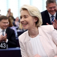 L'Europe sera toujours aux côtés de l'Ukraine, promet Von der Leyen