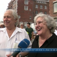 Tout le monde a au moins vu un film d'Alain Delon. Plusieurs générations ont grandi avec ses films, de Rocco et ses frères à Astérix aux Jeux Olympiques. Quels souvenirs les Belges garderont-ils de cet immense acteur ? Réponse avec Justine Pons dans les rues de Liège.