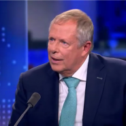 Chaque jour, Frédéric Delfosse interroge des bourgmestres et leur opposition dans différentes villes de la Wallonie et de Bruxelles