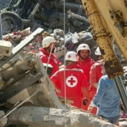 Israël bombarde des cibles du Hezbollah au Liban, appel à un cessez-le-feu de 21 jours