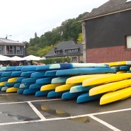 Des centaines de jeunes kayakistes évacués de la Lesse: au lendemain des événements, qui est responsable ?