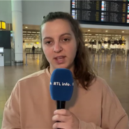 Les secteurs du nettoyage, de la sécurité et de l'horeca sont en grève ce mardi. Ils demandent de meilleures conditions de travail. Résultat: aucun vol de décolle des aéroports de Bruxelles et Charleroi.