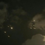 Israël menace de riposter à l'attaque aux missiles de l'Iran