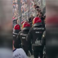 Le Sporting d'Anderlecht a remporté un succès de prestige face à la Real Sociedad (1-2), jeudi, à l'occasion de la 2e journée de l'Europa League. Mais cette prestation sportive a été ternie par le comportement d'une partie des 1200 supporters des Mauves. Des hooligans ont arraché des chaises pour les lancers vers les supporters basques, faisant dégénérer la situation.