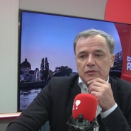 Ce mardi matin, Benoît Lutgen, le bourgmestre de Bastogne, épingle les avantages d'une fusion entre communes.