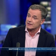 Le bourgmestre de Bastogne se félicite de l'inauguration d'un parc pour chiens, où ils peuvent se balader sans laisse. Une initiative qui a permis, entre autres, à Bastogne d'être parmi les communes les plus respectueuses du bien-être animal.