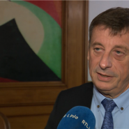 L'ex-ministre MR Marie Christine Marghem sera la prochaine bourgmestre de Tournai à la tête d'une majorité tripartite MR, Engagés, Ecolo, a-t-elle annoncé. Arrivé premier mais en légère baisse, le PS de Paul-Olivier Delannois est ainsi renvoyé dans l'opposition. Il réagit à cette nouvelle coalition.