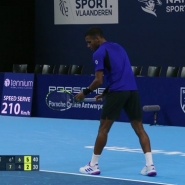 ATP Anvers : Félix Auger-Aliassime se qualifie pour les 1/4 de finale