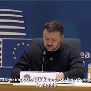 Le président ukrainien Volodymyr Zelensky a présenté jeudi à Bruxelles son plan de victoire, martelant que son pays, en difficulté sur le champ de bataille, devait être en position de force avant toute négociation.