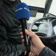 Plusieurs chauffeurs du TEC nous ont rapporté se sentir en insécurité lorsqu’ils stationnent avec leur bus dans le tunnel qui débouche sur la place Saint-Lambert à Liège. La présence de toxicomanes, à toute heure du jour et de la nuit, leur fait peur.