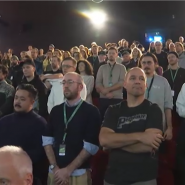 Rust, western avec Alec Baldwin dont le tournage a été endeuillé par la mort de sa directrice de la photographie, l'Ukrainienne Halyna Hutchins, a été projeté en première mondiale mercredi lors d'un festival de cinéma en Pologne.