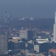 Les deux mandataires PS qui se sont succédé à la présidence du CPAS d'Anderlecht, Mustafa Akouz et Lotfi Mostefa ont annoncé vendredi en début de soirée avoir répondu favorablement à la demande d'audition de la Chambre. Le point en direct avec Benjamin Samyn.
