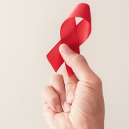 "Une expérience très violente": en 2024, les personnes séropositives souffrent toujours de discriminations 