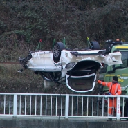 Voiture dans la Meuse à Hastière: la protection civile a repêché le véhicule, le conducteur était seul à bord