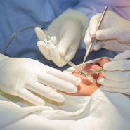 Il gagne à la loterie, se paie une chirurgie dentaire et… meurt sur la table d'opération  