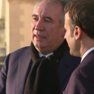 Il est maintenant chargé de former un gouvernement susceptible de survivre à la menace de censure. Il succède à Michel Barnier, renversé par les députés la semaine dernière.