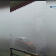 L'Archipel français de Mayotte, situé dans l'océan Indien, a été placé en alerte météorologique maximale ce samedi en raison de l'arrivée du cyclone Chido accompagné de vents de plus de 180Km/H. Les habitants ont été invités à se confiner dans des centres d'hébergement, des écoles ou des gymnases.