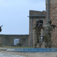 Il n'y aura malheureusemen pas de trêve sur le front. 300 militaires belges déployés en Pologne et Roumanie seront loin de leurs familles. Certains forment les soldats ukrainiens. D'autres effectuent une mission de dissuasion adressée à la Russie.