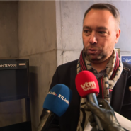 Après une courte pause de Noël mardi et mercredi et des réunions techniques entre experts jeudi et vendredi, les négociateurs principaux de la N-VA, du MR, des Engagés, de Vooruit et du CD&V se réunissaient à nouveau ce samedi.