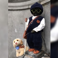 Manneken Pis change de tenue: il sera vêtu d'un costume d'écolier aveugle pour la Journée mondiale du braille 