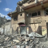 Le Hamas libérera 4 otages israéliens ce samedi, marquant le deuxième échange de prisonniers dans le cadre du cessez-le-feu. L'arrêt des bombardements permet de constater l'ampleur des destructions à Rafah. Les échanges se poursuivront pendant six semaines.