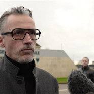 Depuis mardi, Monique Olivier, ex-femme du tueur en série Michel Fourniret, a été emmenée sur différents lieux du Calvados et de l'Orne, ainsi qu'au domicile de Lydie Logé à l'époque des faits. Son avocat revient sur l'investigation.