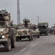 Véhicules blindés appartenant au contingent des South Africa National Defence Forces (SANDF) de la Mission de stabilisation de l'Organisation des Nations Unies en République démocratique du Congo (MONUSCO)