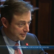 Bart de Wever, bientôt à la tête du gouvernement belge, suscite de nombreuses réactions. Retour sur son parcours, sa personnalité et ses passions.