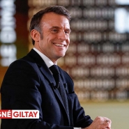 emmanuel_macron_signe_giltay