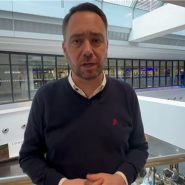 Donald Trump et Volodymyr Zelensky se sont empoignés verbalement devant les caméras du monde entier, alors que le président ukrainien rendait visite à son homologue américain. Maxime Prévot, ministre des Affaires étrangères, revient sur cette affaire.