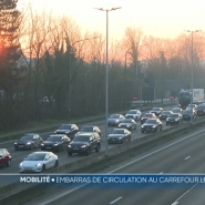 Le chantier du carrefour Léonard est entré dans une nouvelle phase aujourd'hui. Jusqu'à la fin de l'année, dans le tunnel de la E411, la circulation ne se fait que sur une seule bande, que ce soit vers Bruxelles ou vers Namur. Il faut désormais, encore un peu plus, prendre son mal en patience.