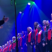 "Un beau challenge": avec à peine un mois de répétition, ces choristes liégeois se produisent en tournée avec Vincent Niclo 