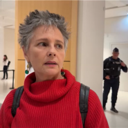 C'est du très mauvais spectacle. J'espère que la justice ne sera pas complaisante: l'actrice Anouk Grinberg réagit après avoir dû quitter la salle d'audience du tribunal correctionnel où se tient le procès pour agressions sexuelles de Gérard Depardieu.