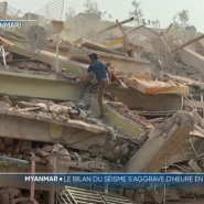 Le bilan du tremblement de terre en Birmanie s'est alourdi à 1.644 morts et 3.408 blessés, a annoncé samedi la junte au pouvoir. Au moins 139 personnes sont toujours portées disparues à la suite du tremblement de terre de 7,7 de magnitude qui s'est produit vendredi.